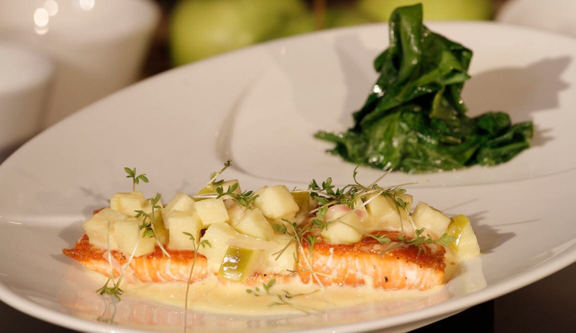 Truite des Fjords et sauce à la pomme