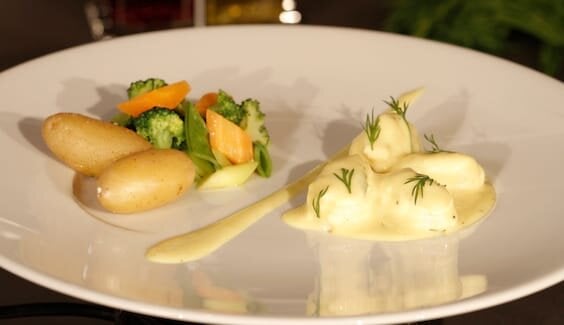 Quenelles de lieu noir de Norvège pochées 
