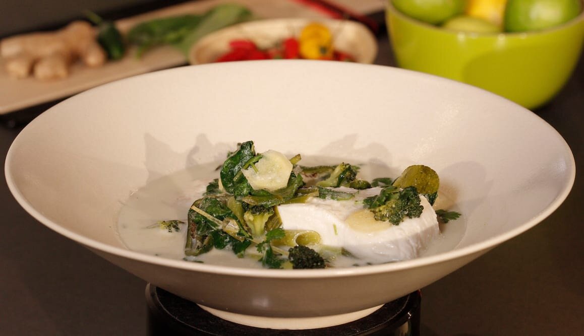 Flétan blanc de Norvège au curry vert et au lait de coco