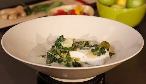 Flétan blanc de Norvège au curry vert et au lait de coco