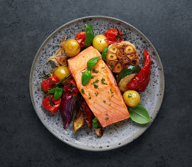 Saumon de Norvège et légumes cuits au four